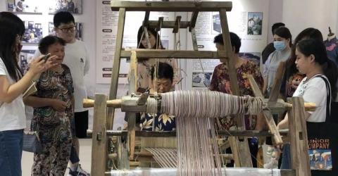 Who Needs Warp Packing?